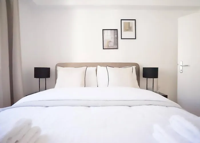 Long Term Stay, Expats And Business Travelers